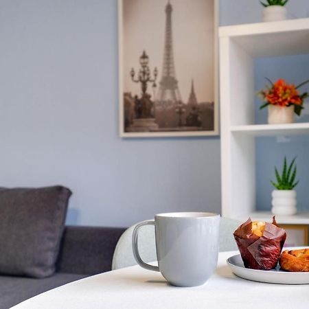 Apartamento Chic 1Br House In Hounslow - 12 Mins From Heathrow Airport Feltham Exterior foto